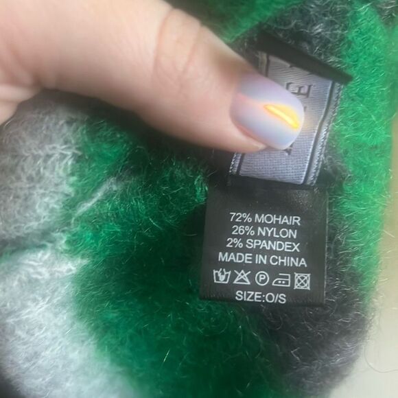✨WYETH Ace Beanie Mohair Blend in Green✨ - Picture 6 of 7